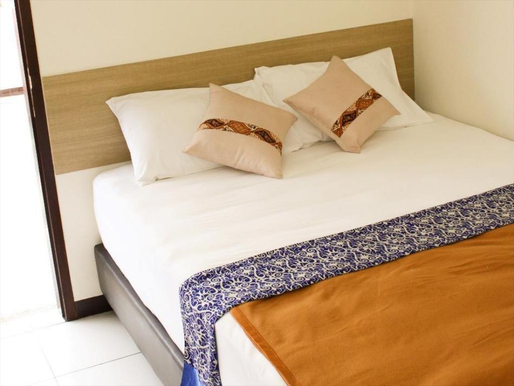 Bantal Guling Alun Alun Bandung Hotel Exterior photo