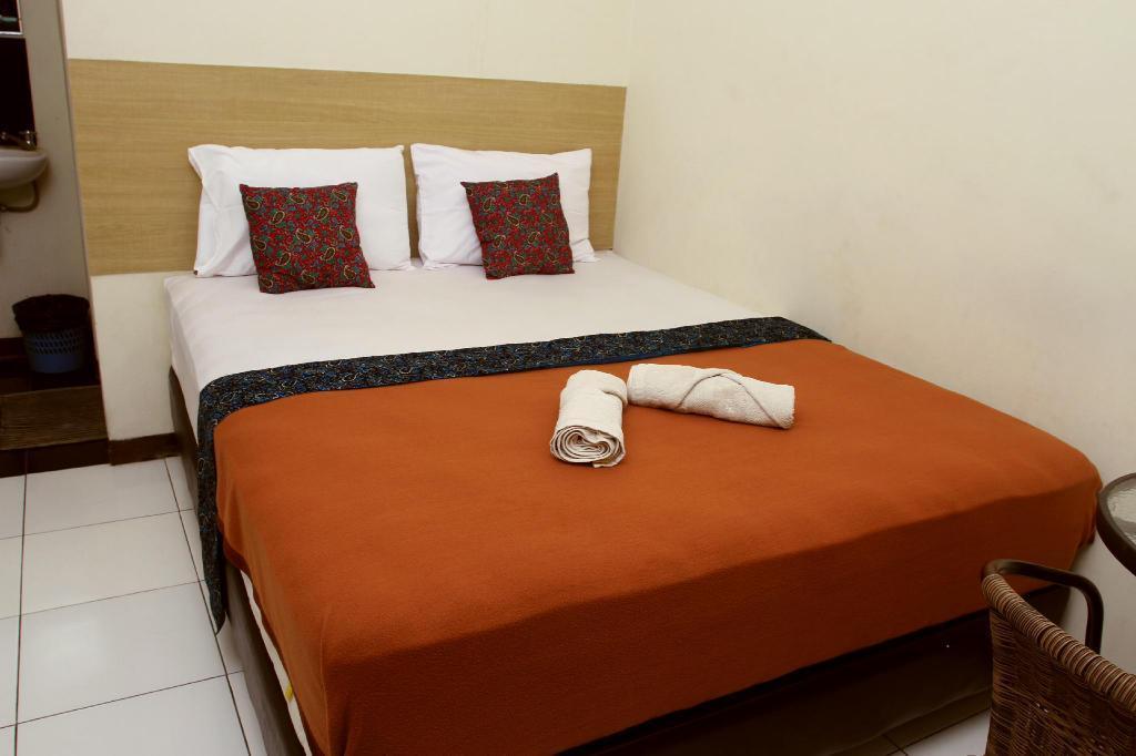 Bantal Guling Alun Alun Bandung Hotel Exterior photo