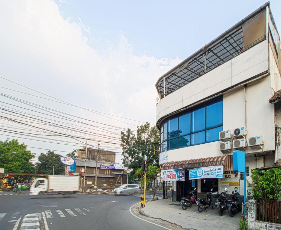 Bantal Guling Alun Alun Bandung Hotel Exterior photo