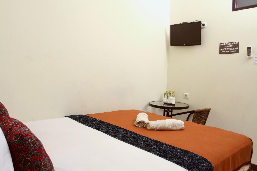 Bantal Guling Alun Alun Bandung Hotel Exterior photo