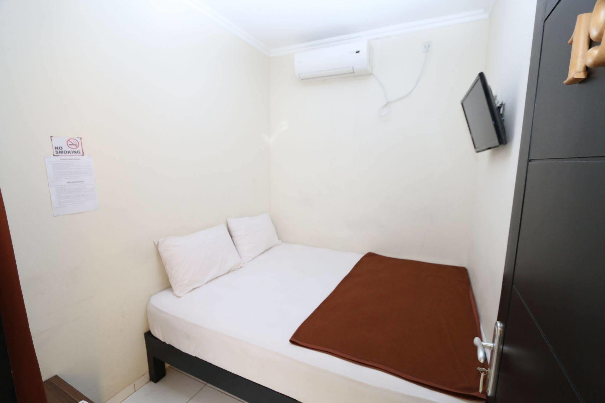 Bantal Guling Alun Alun Bandung Hotel Exterior photo