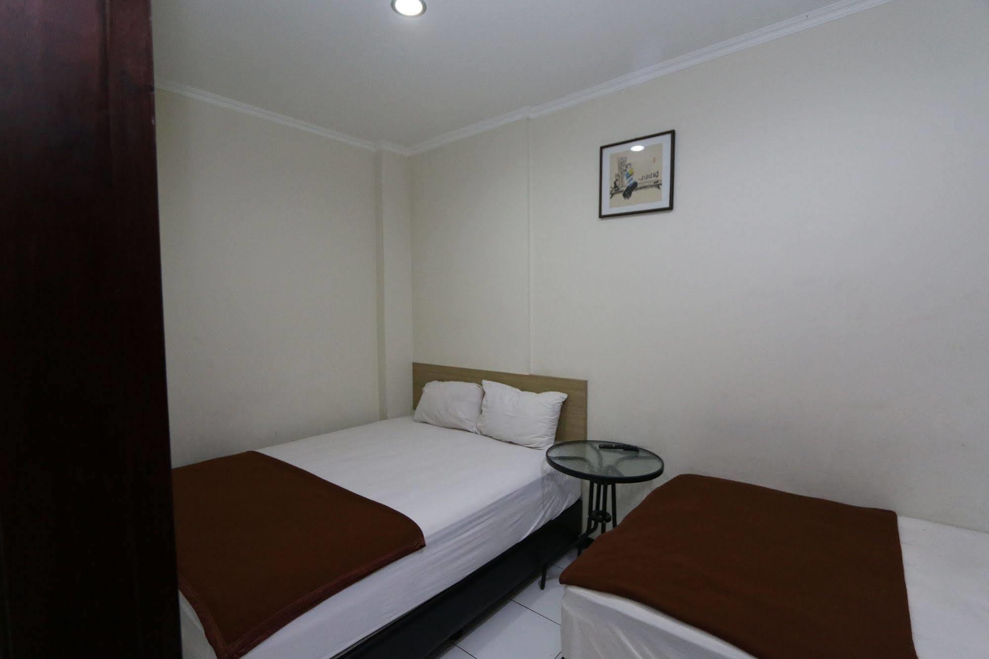 Bantal Guling Alun Alun Bandung Hotel Exterior photo