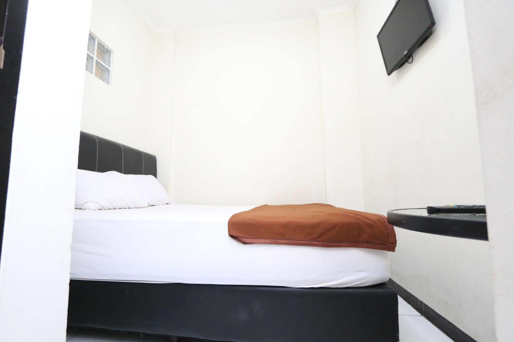 Bantal Guling Alun Alun Bandung Hotel Exterior photo