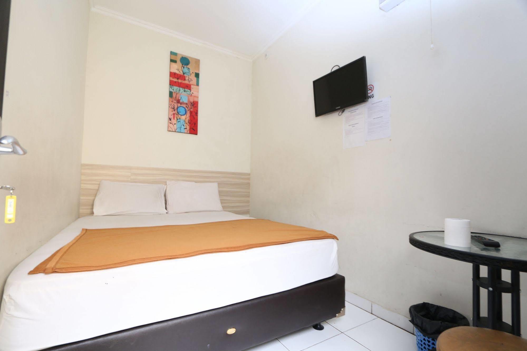 Bantal Guling Alun Alun Bandung Hotel Exterior photo